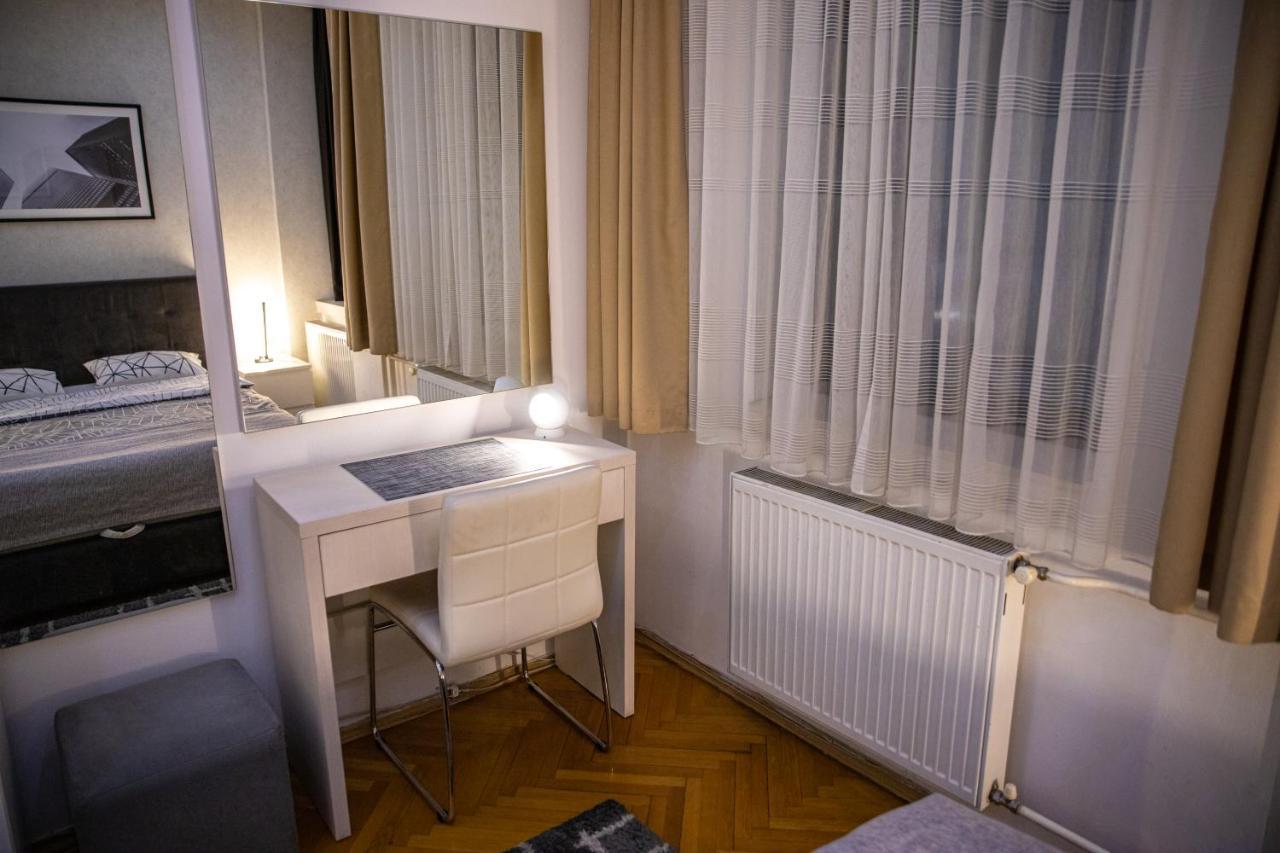 Cubic Central Lux Ni Extérieur photo